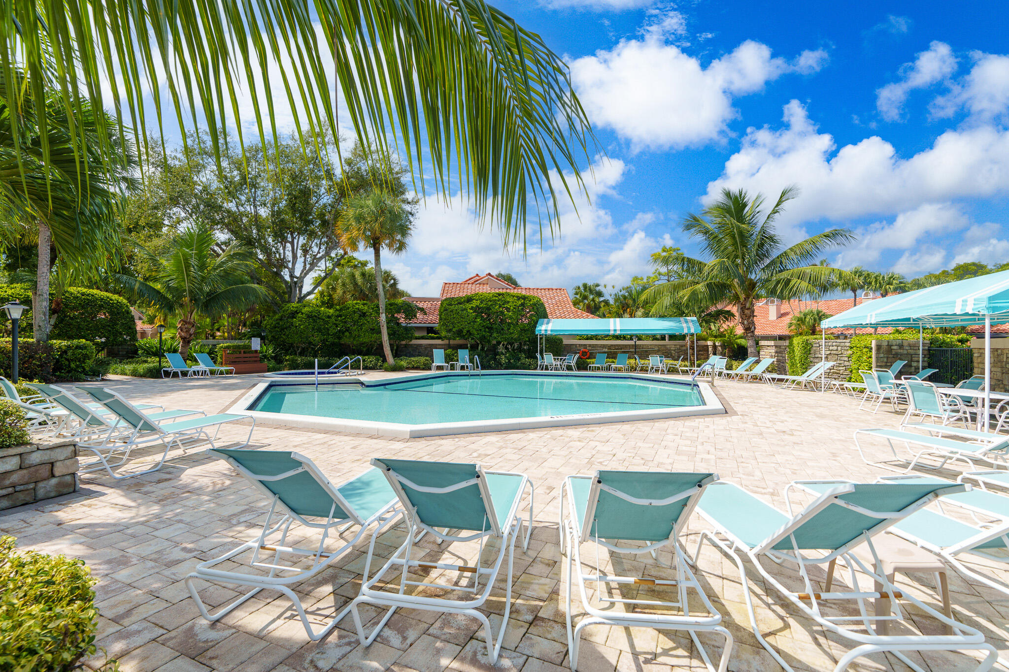 MERIDIANA AT BOCA POINTE II - Residential