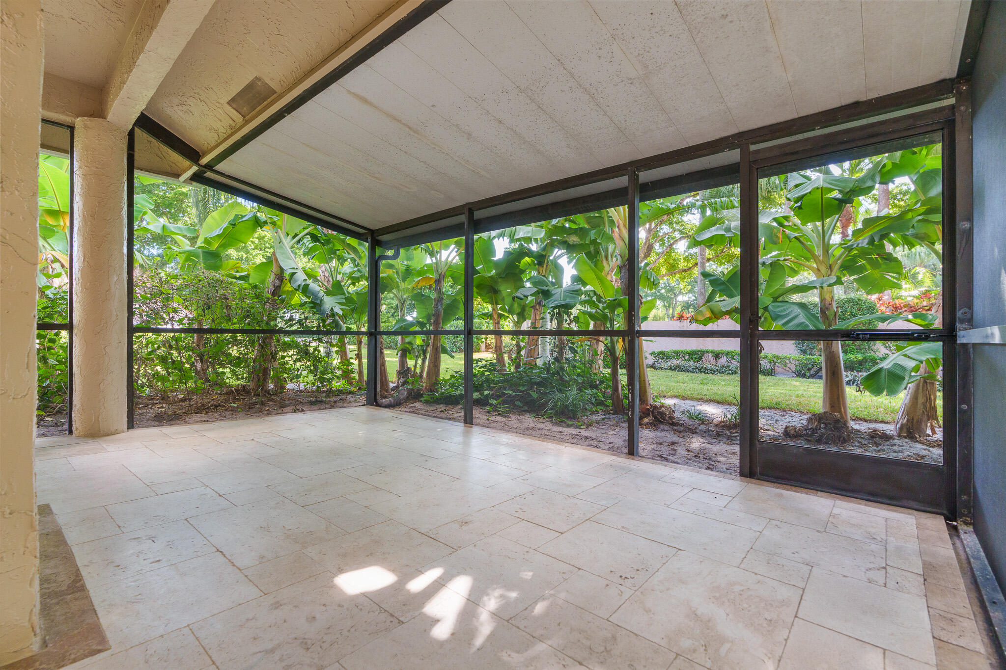 MERIDIANA AT BOCA POINTE II - Residential