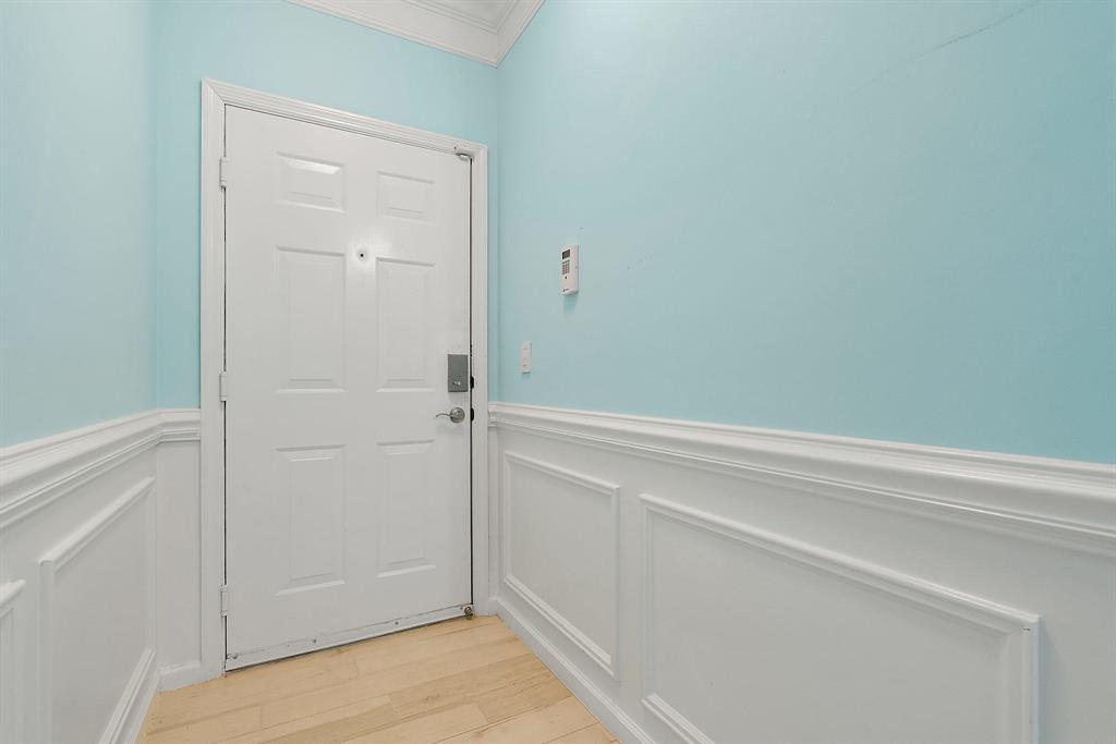 SOMERSET AT ABACOA CONDO - Residential