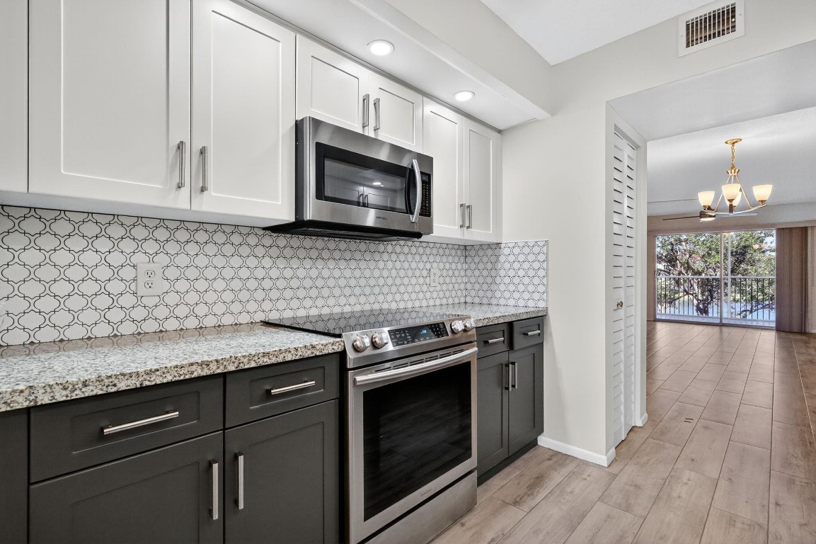 IVANHOE S - Residential