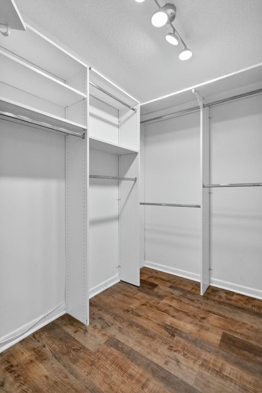 IVANHOE S - Residential