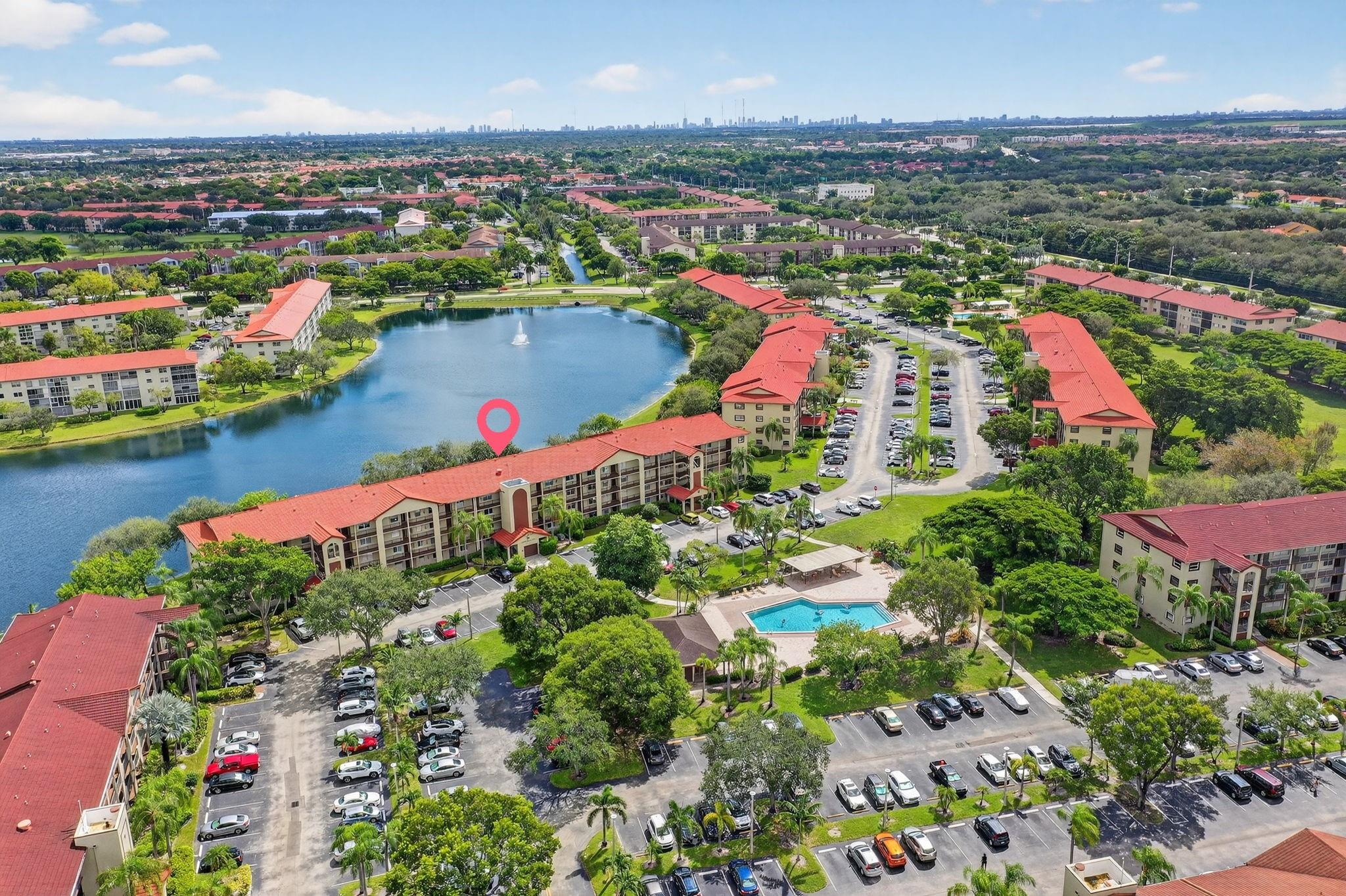 IVANHOE S - Residential