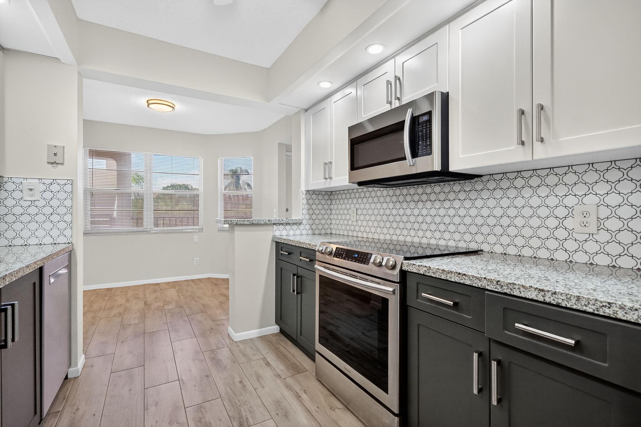 IVANHOE S - Residential