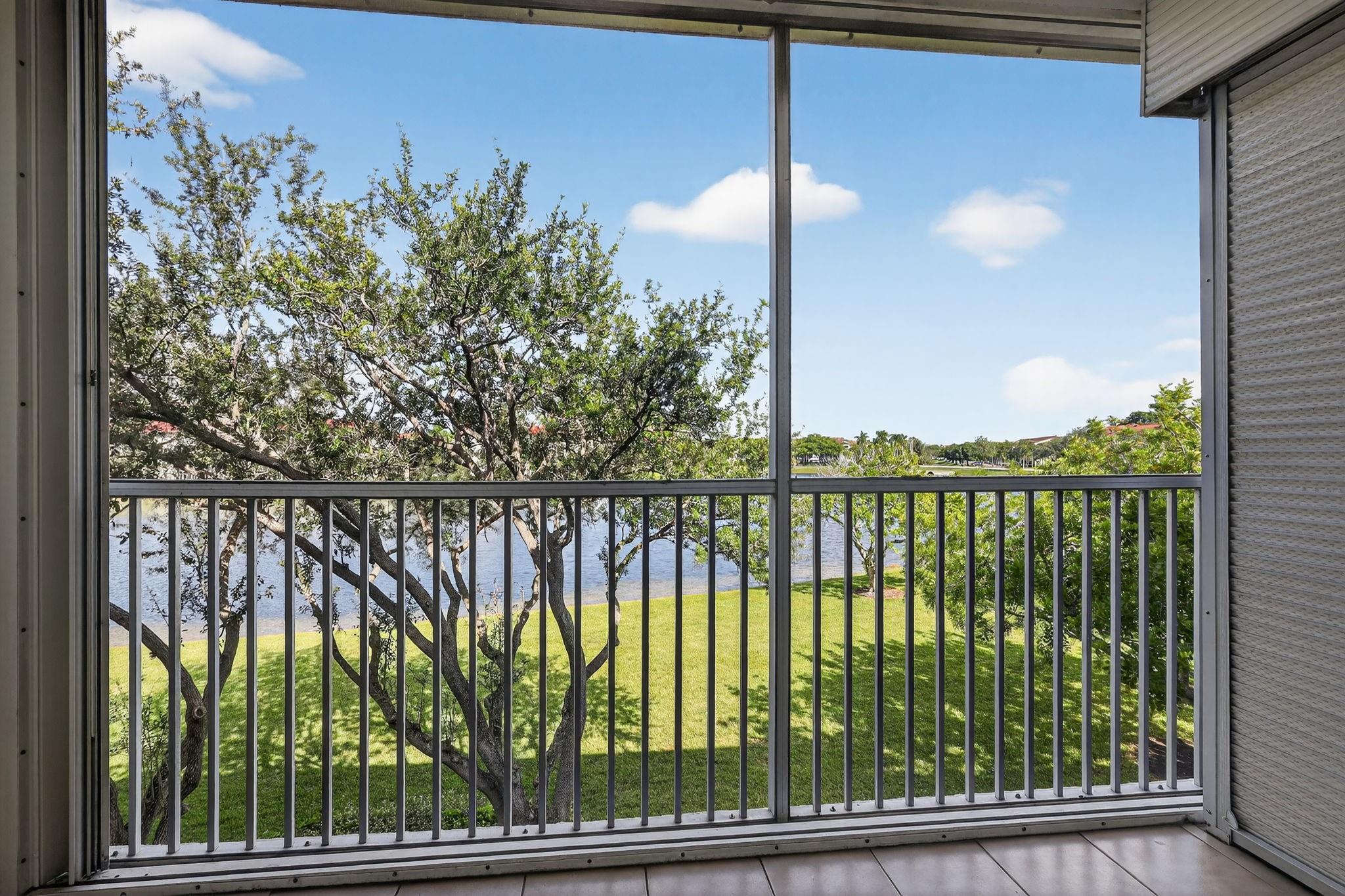 IVANHOE S - Residential