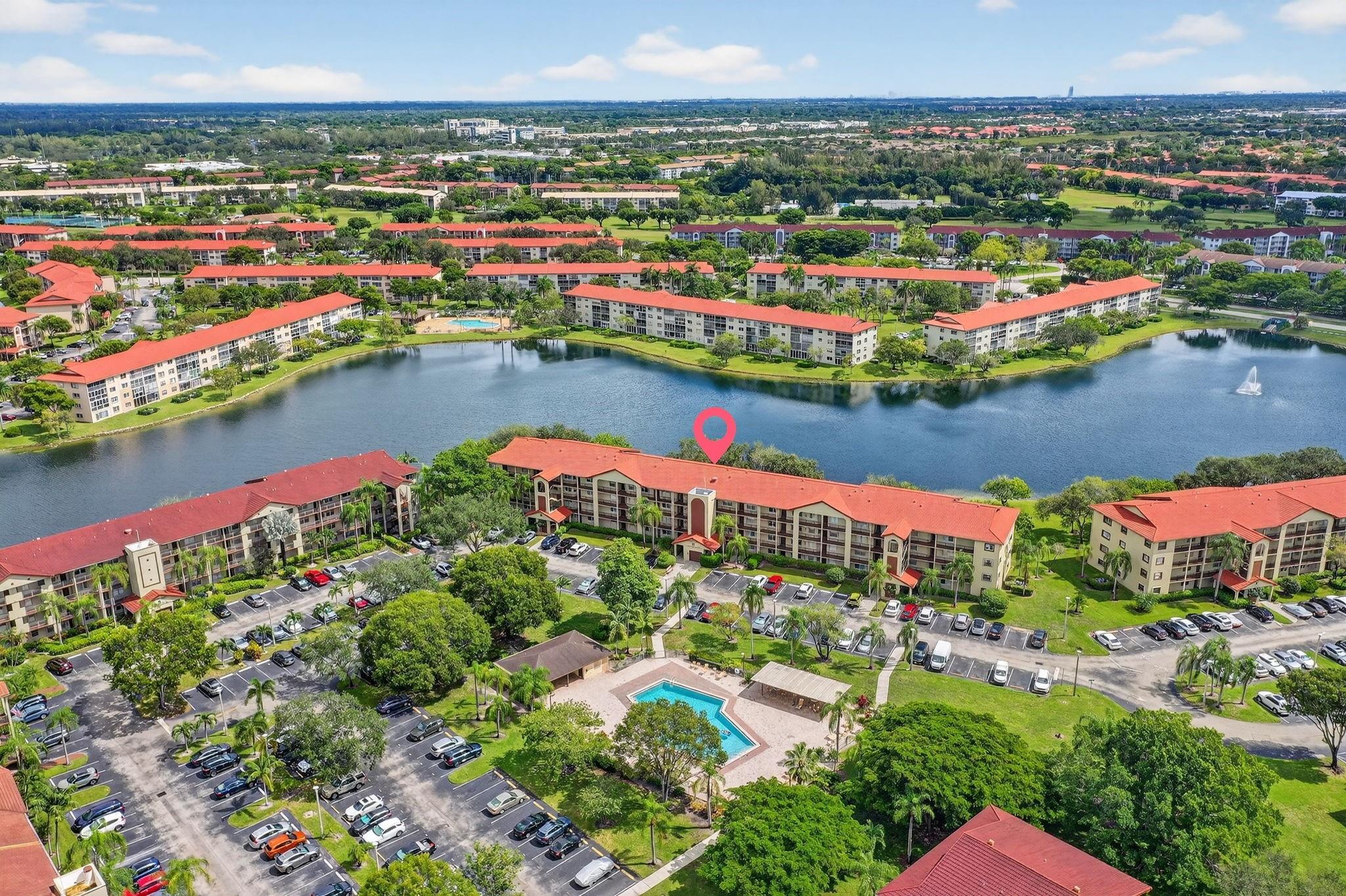 IVANHOE S - Residential