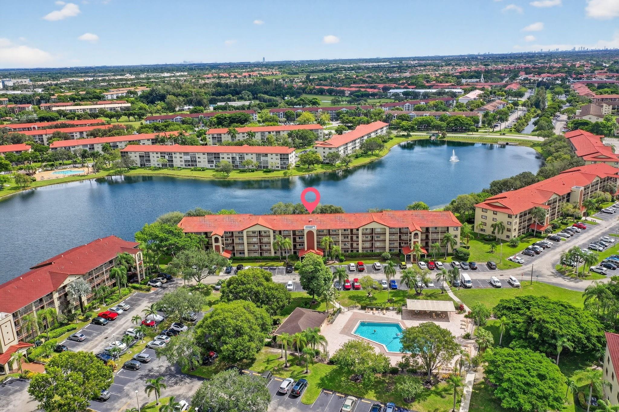 IVANHOE S - Residential