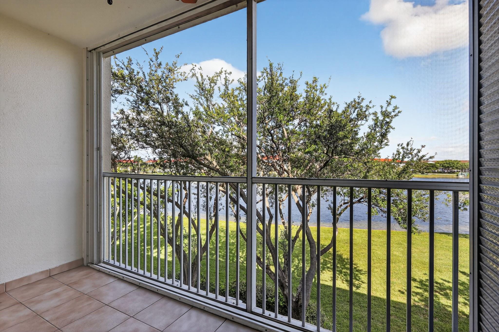 IVANHOE S - Residential
