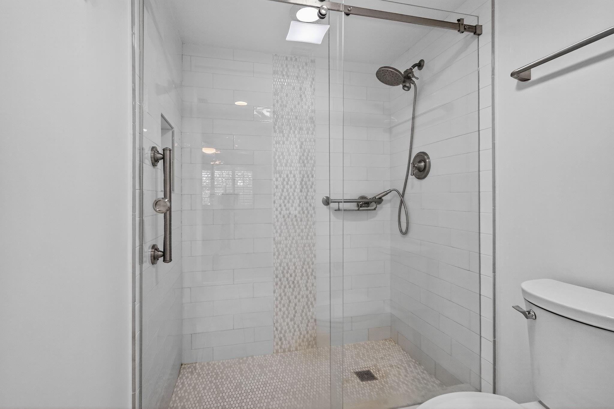 IVANHOE S - Residential