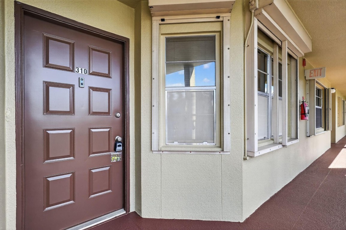 IVANHOE S - Residential