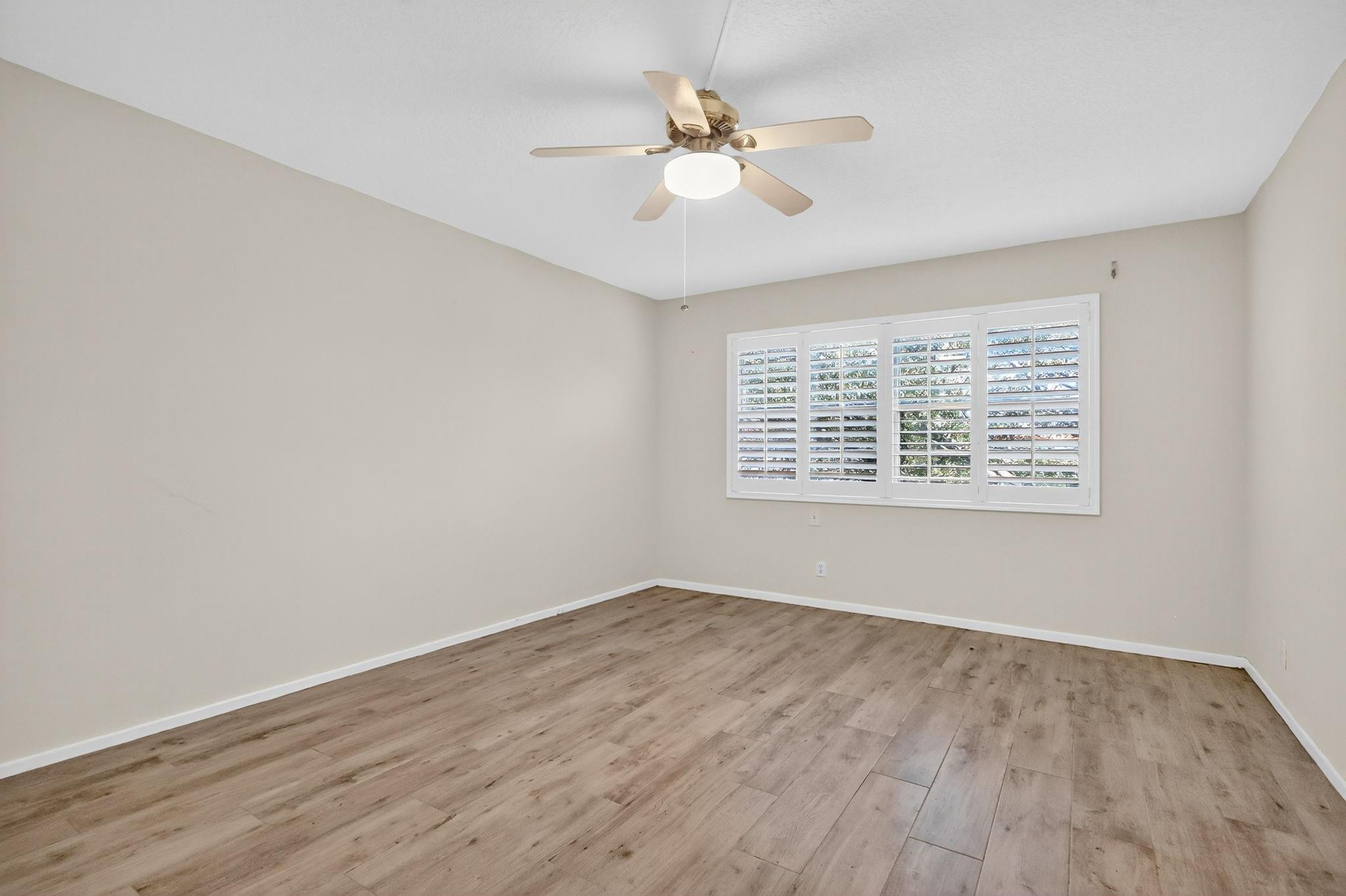 IVANHOE S - Residential