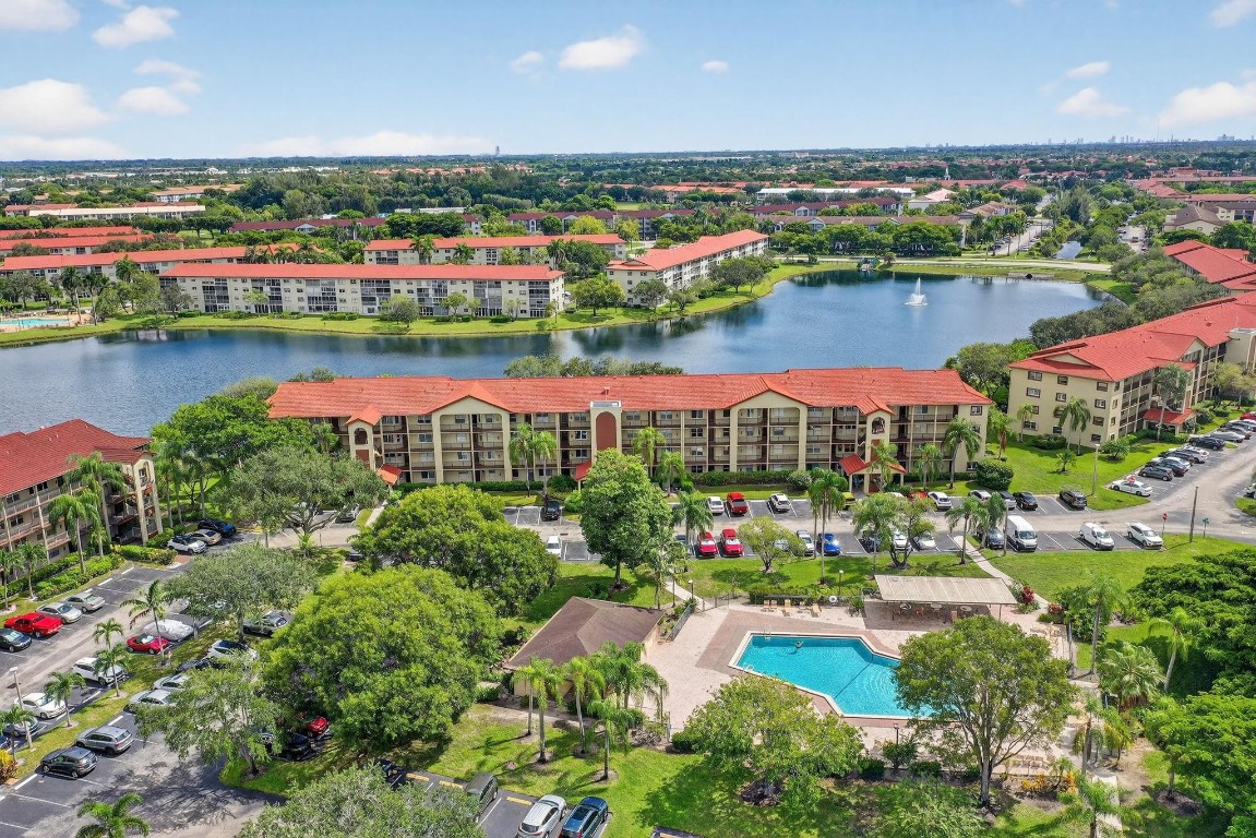 IVANHOE S - Residential