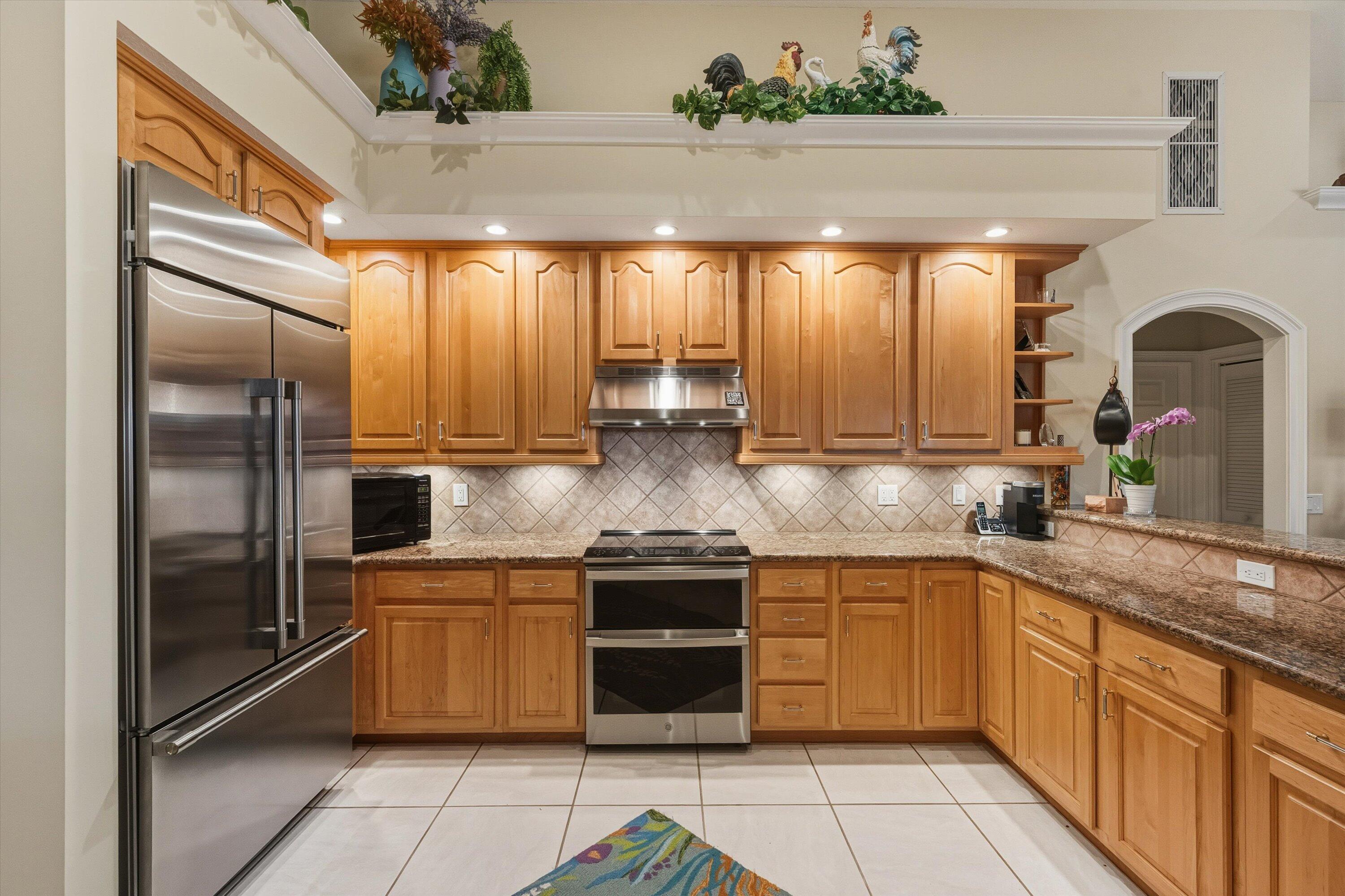 PADDOCK PARK 2 OF WELLINGTON - Residential