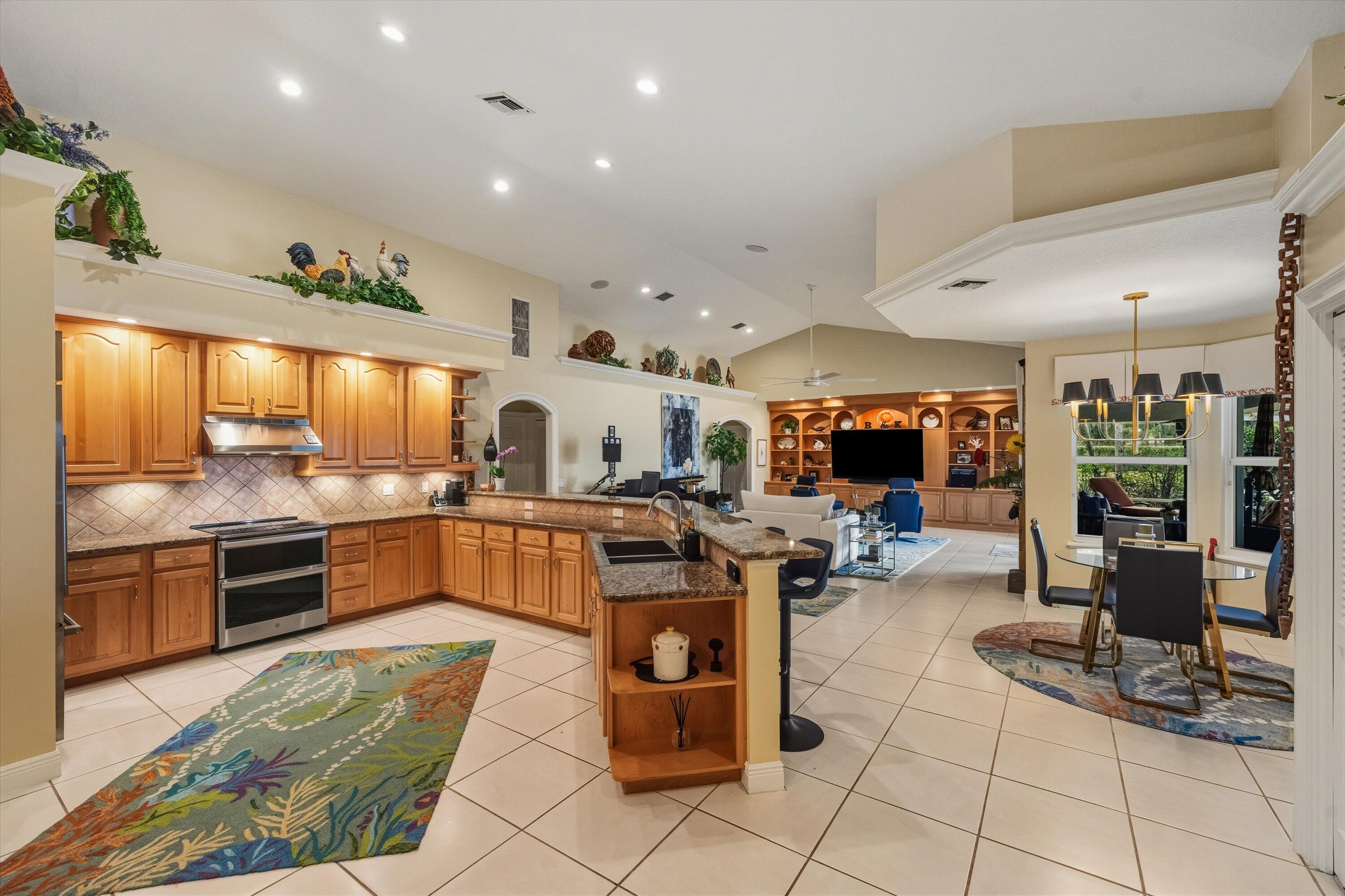 PADDOCK PARK 2 OF WELLINGTON - Residential