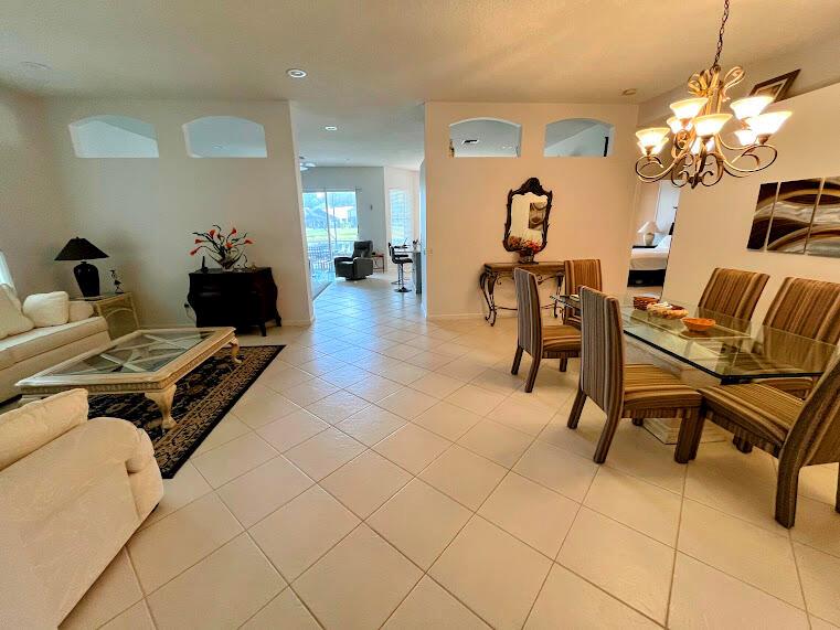 VALENCIA LAKES 3 - Residential Lease