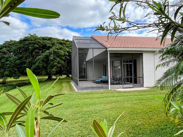 VALENCIA LAKES 3 - Residential Lease