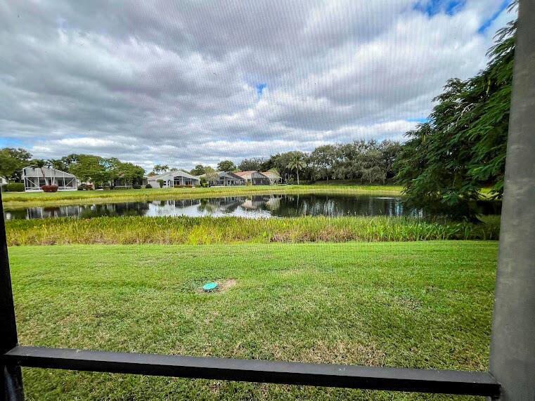 VALENCIA LAKES 3 - Residential Lease