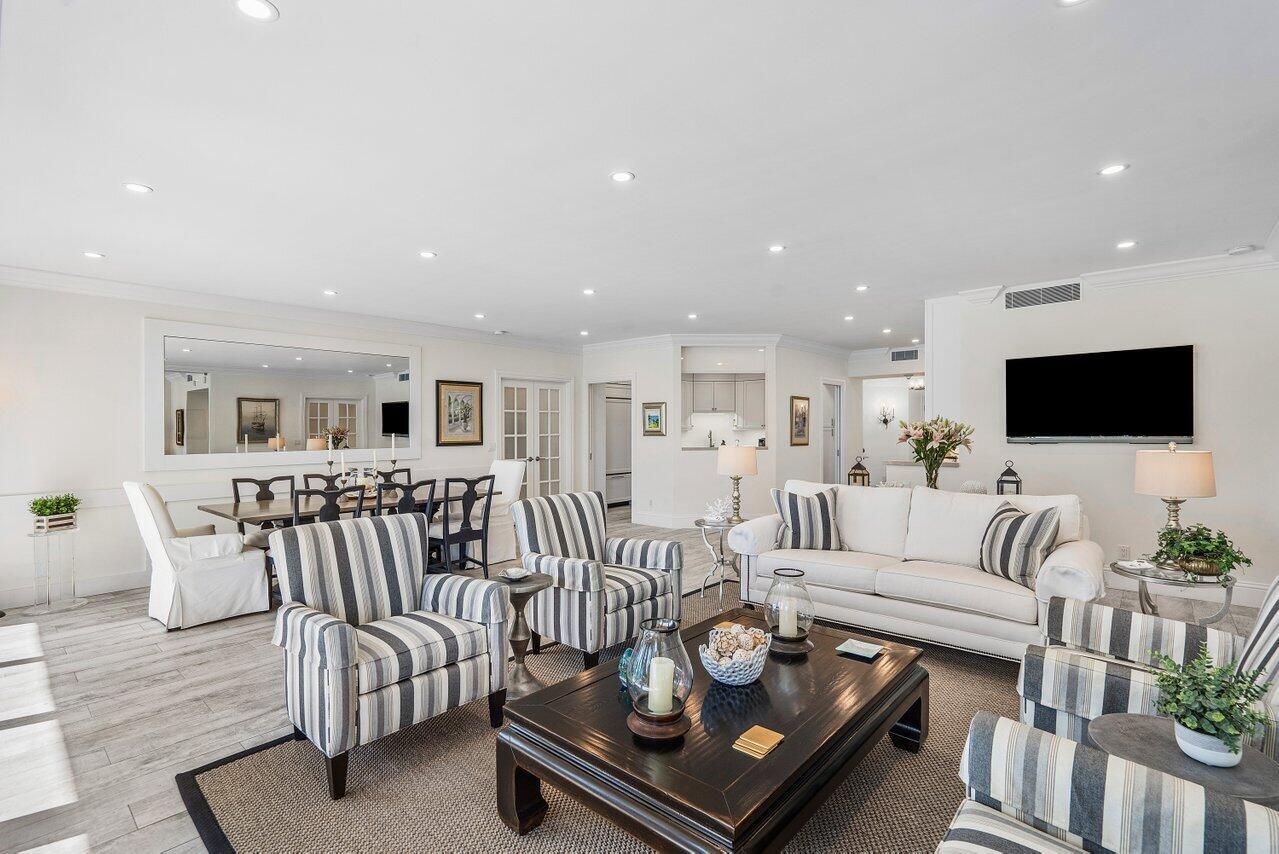 TWO THOUSAND CONDO - Residential