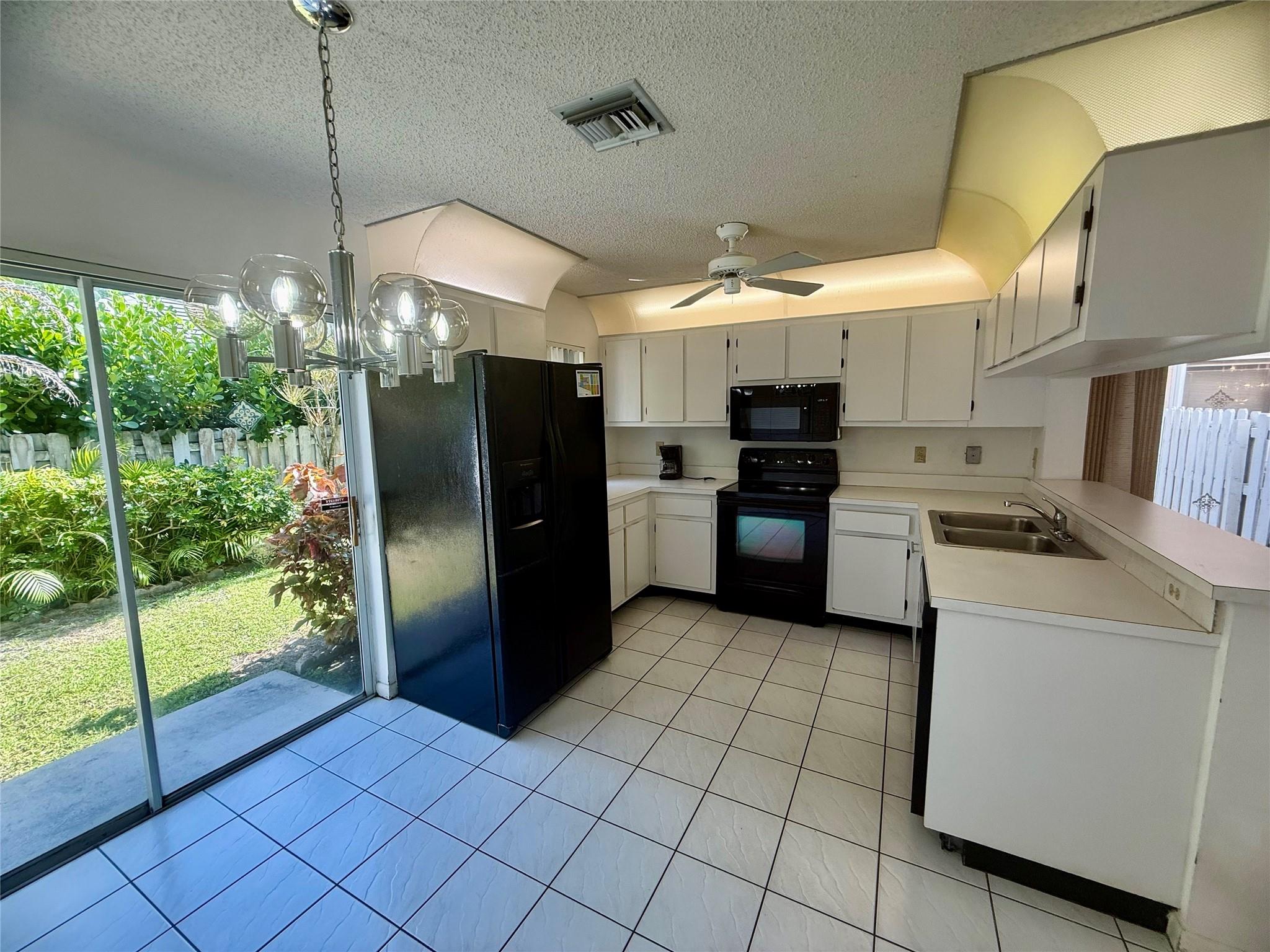 9840 NW 9th Ct