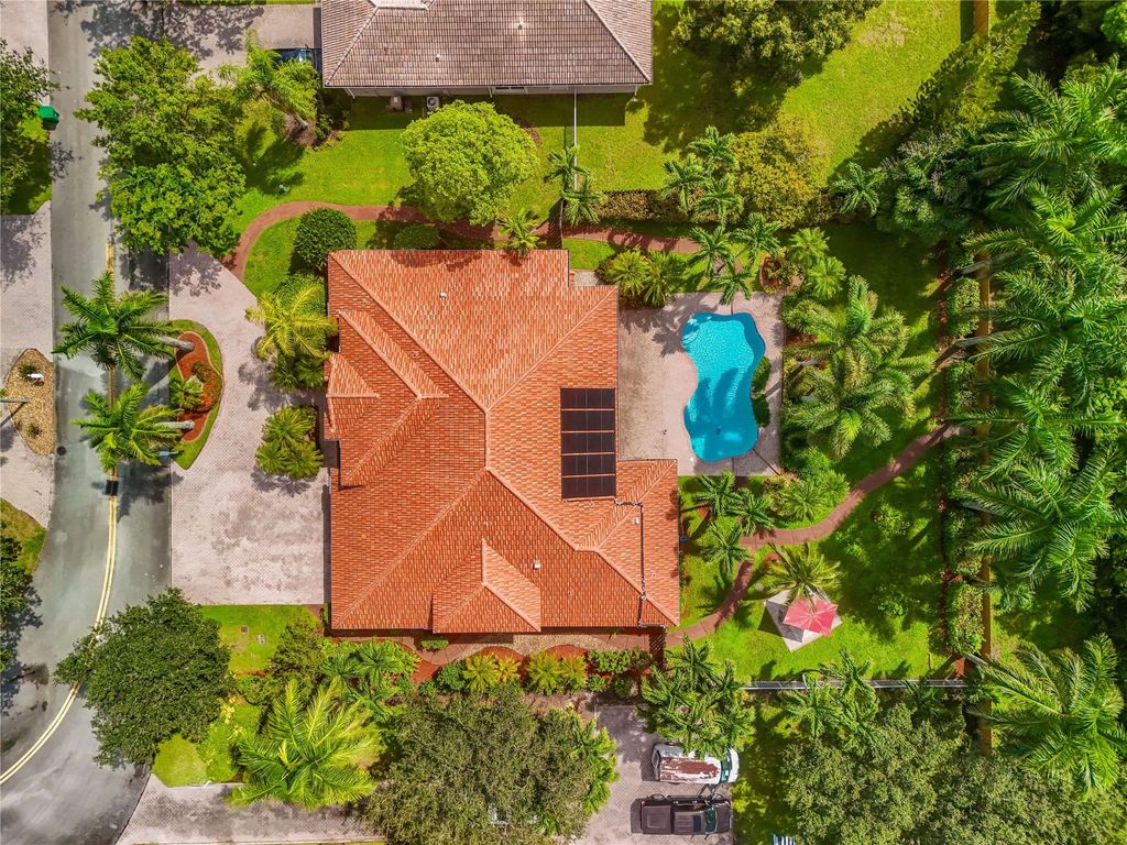 Photo of 16250 Cranberry Court, Davie, FL 33331 (MLS # F10461528)