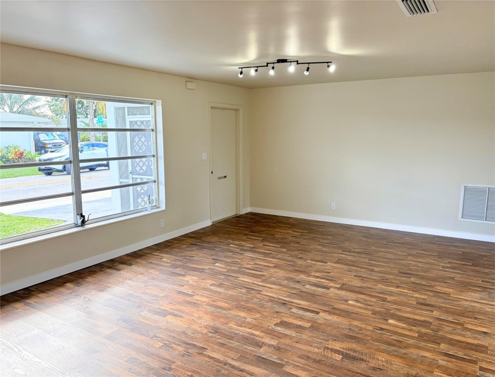 Paradise Gardens Sec 2 69 - Residential