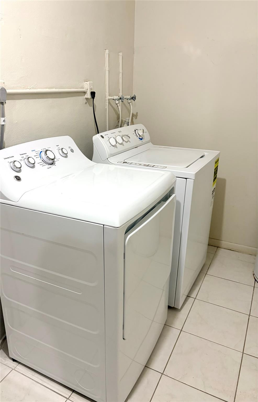 Paradise Gardens Sec 2 69 - Residential