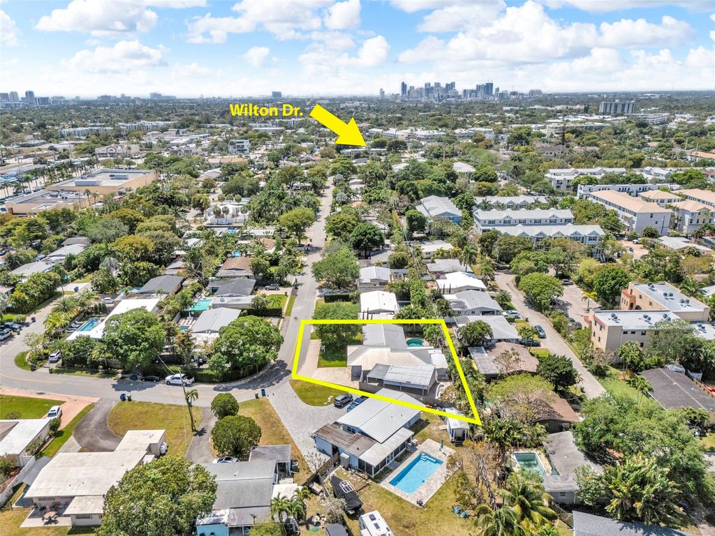 Photo of 2817 NE 10th Avenue, Wilton Manors, FL 33334 (MLS # F10529528)