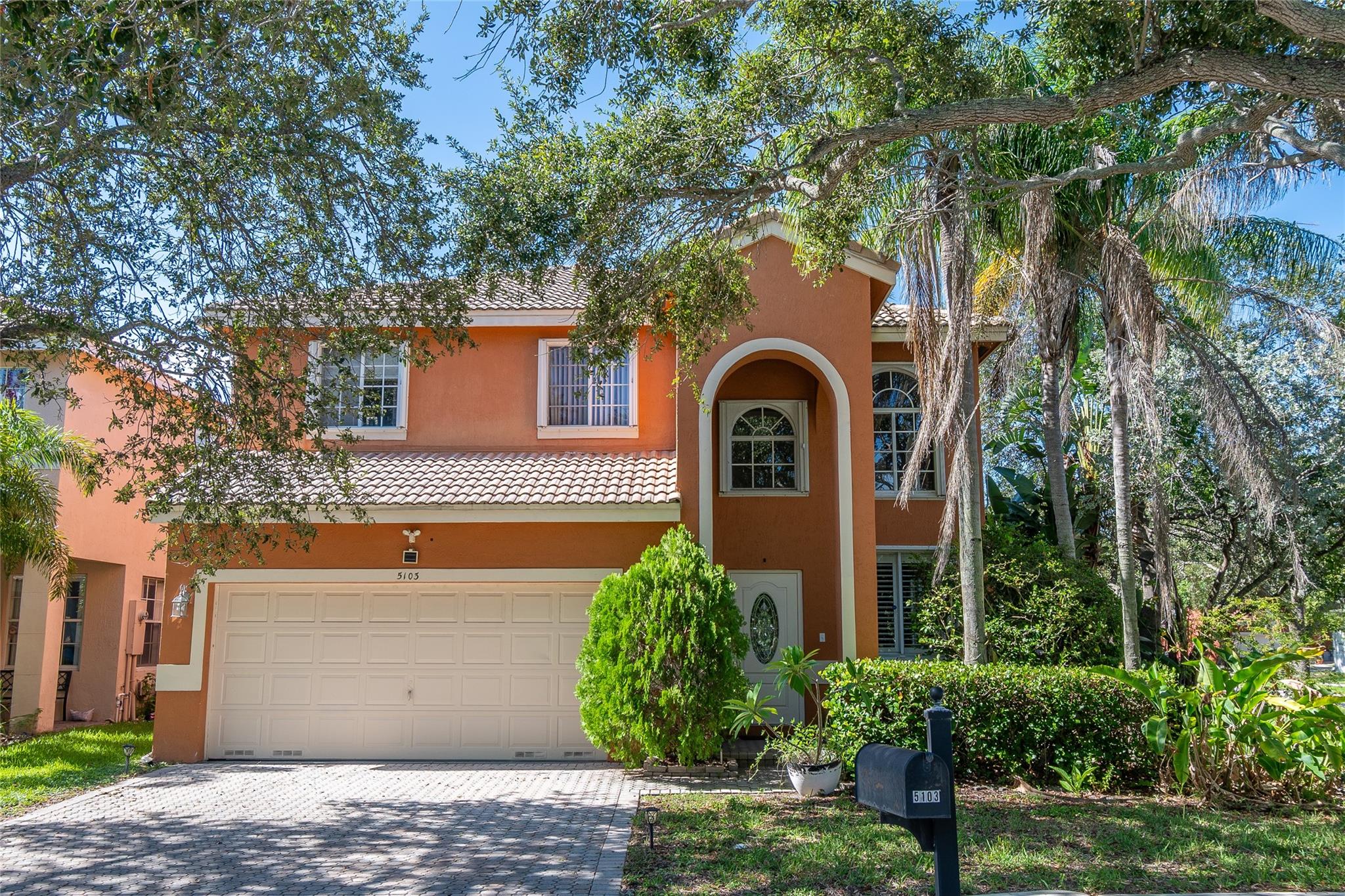 Stunning, well-maintained home in a corner lot in the desirable Regency Lakes Community, Coconut Creek. 3 bedrooms, 2/1 baths, a loft area that can easily be turned into a guest room and a den in the master room. Plantation shutters indoor and accordion hurricane shutters. Wood flooring and ceramic tiles. A large screed-in outdoor area with ceiling fan and an underground spa. HOA includes lawn, fast speed internet and 24-hour man guard security. Heater is 2022, A/C is 2017. Facilities include pool, spa, gym, playground, sand volleyball court, basketball, tennis/pickleball courts and many lakes. Pet friendly community. Walking distance to Publix, Walgreens, Dunkin Donuts, a few Banks, etc. Convenient located near to Promenade mall, great restaurants, and major highways.