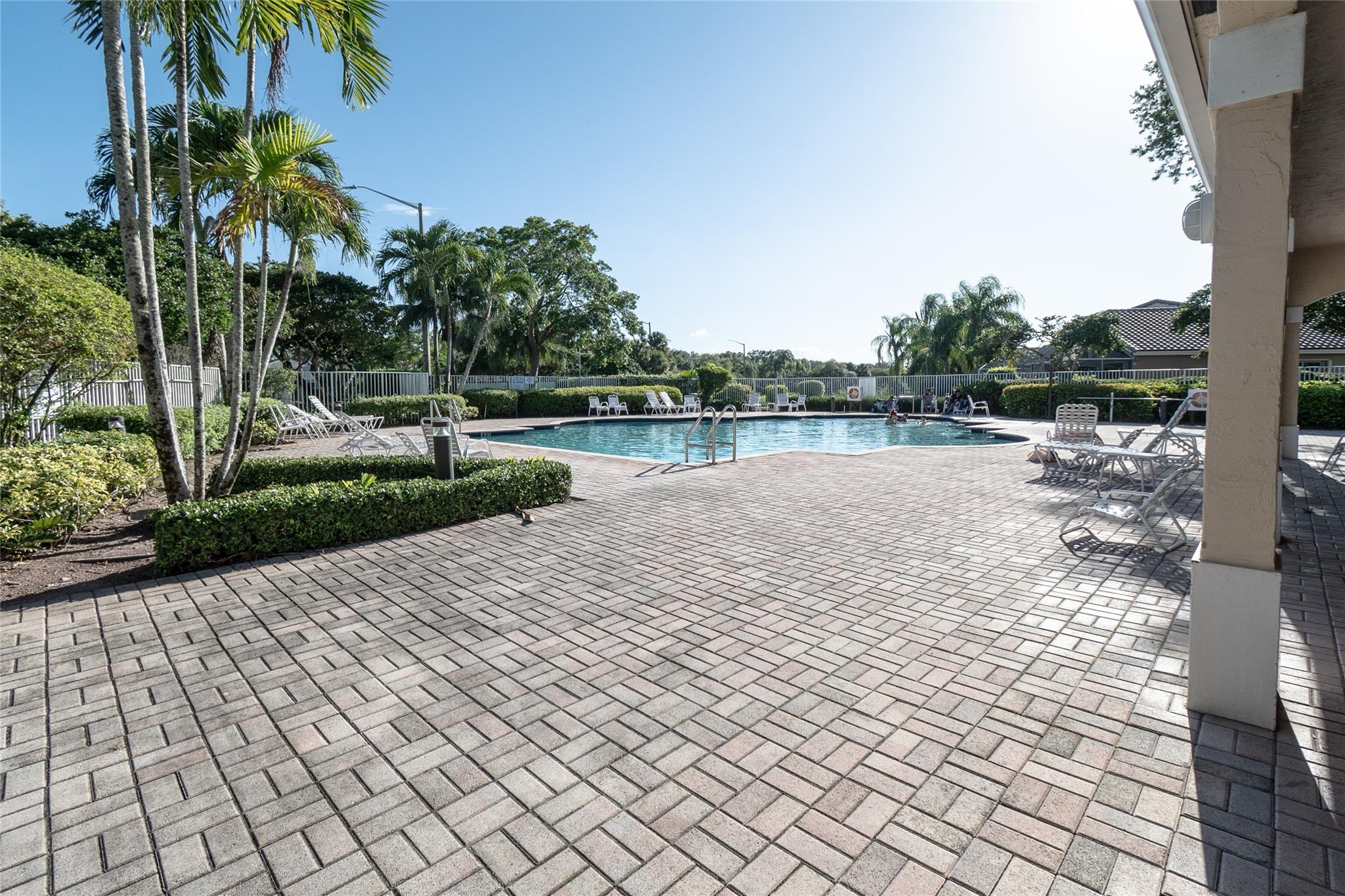 Regency Lakes At Coconut - Residential