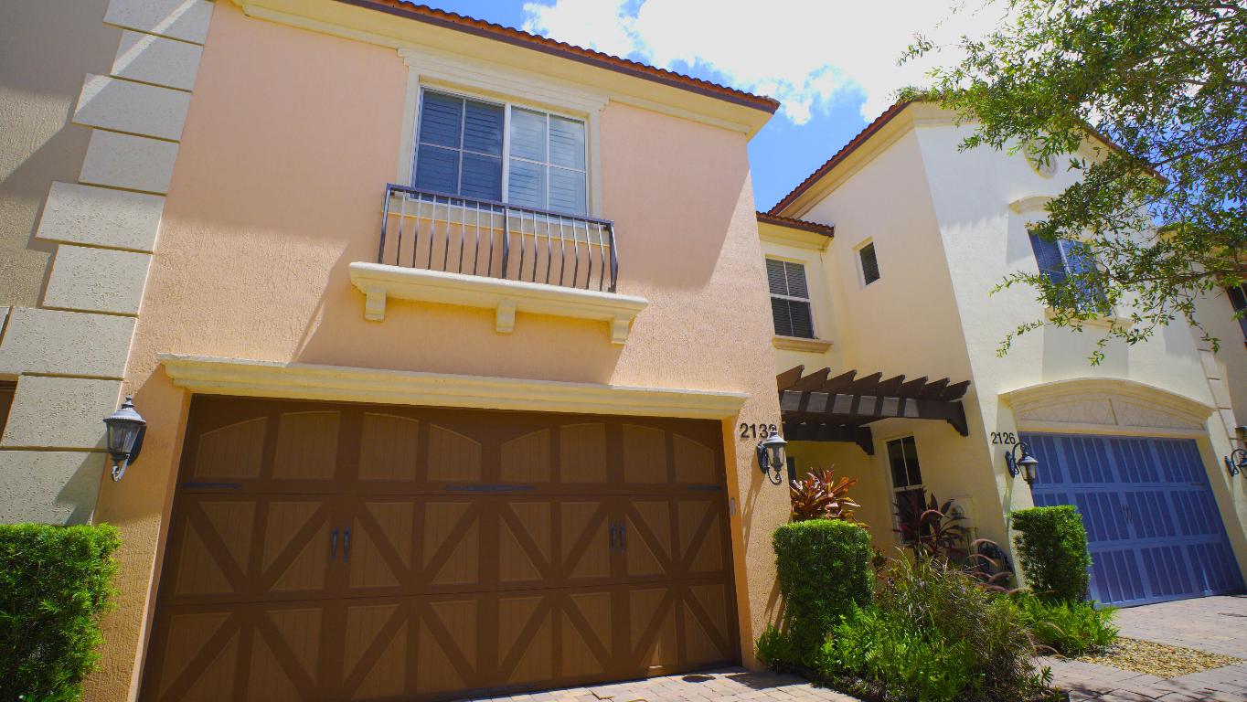 2132 Foxtail View Court