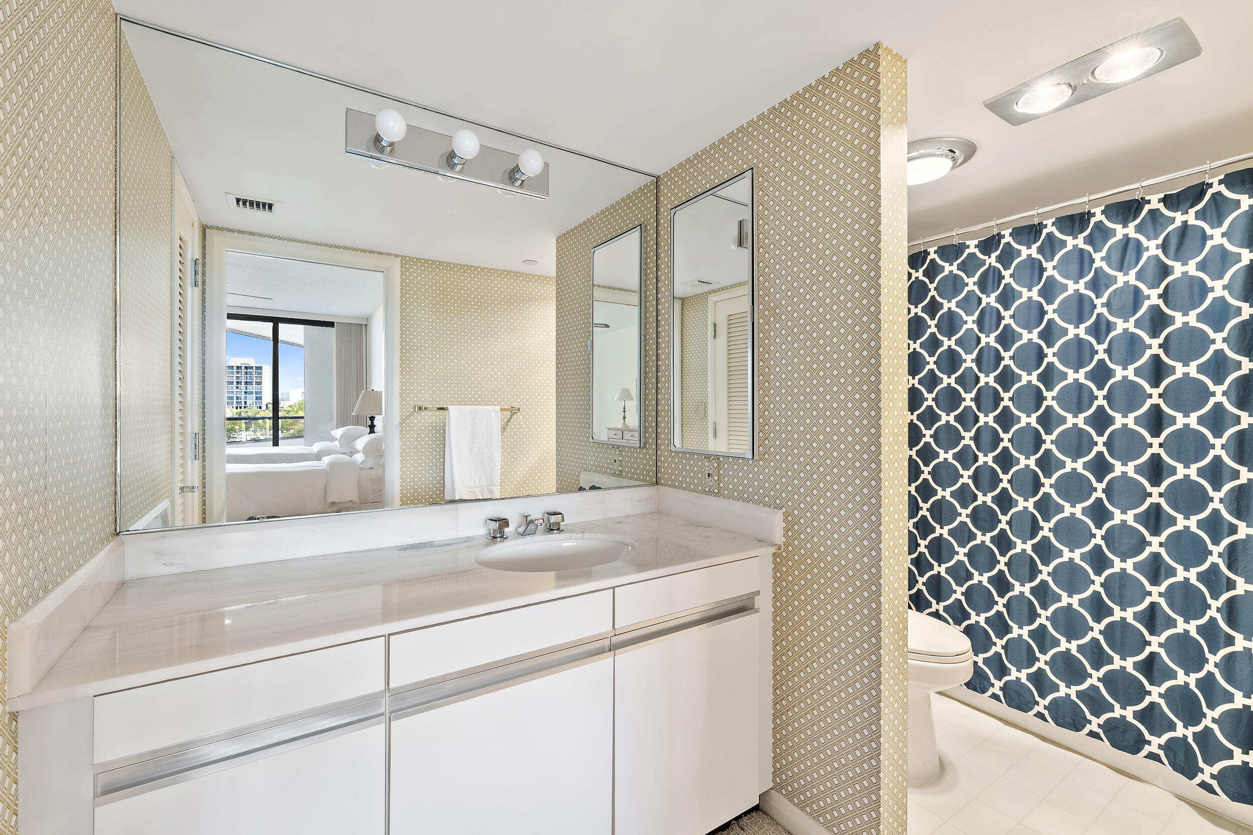 Old Port Cove - Lake Pointe Tower - Residential