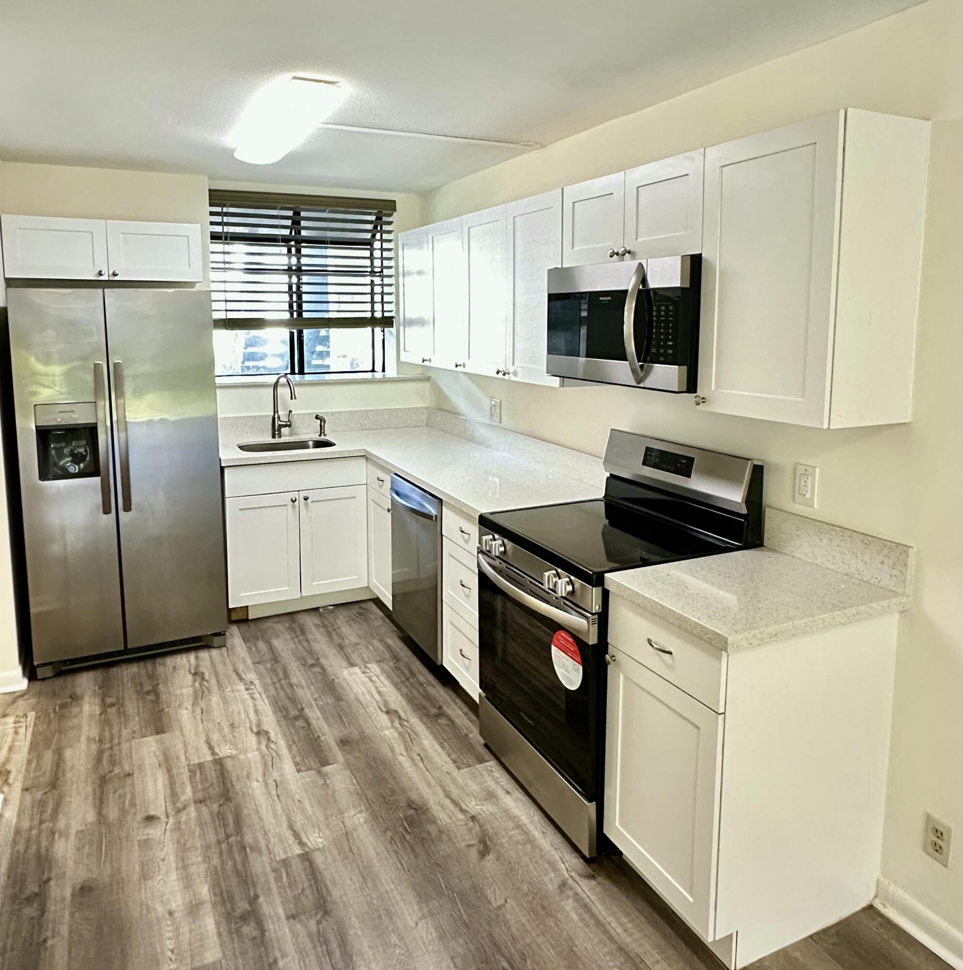 VILLAS AT MEADOW LAKES CONDO - Residential Lease
