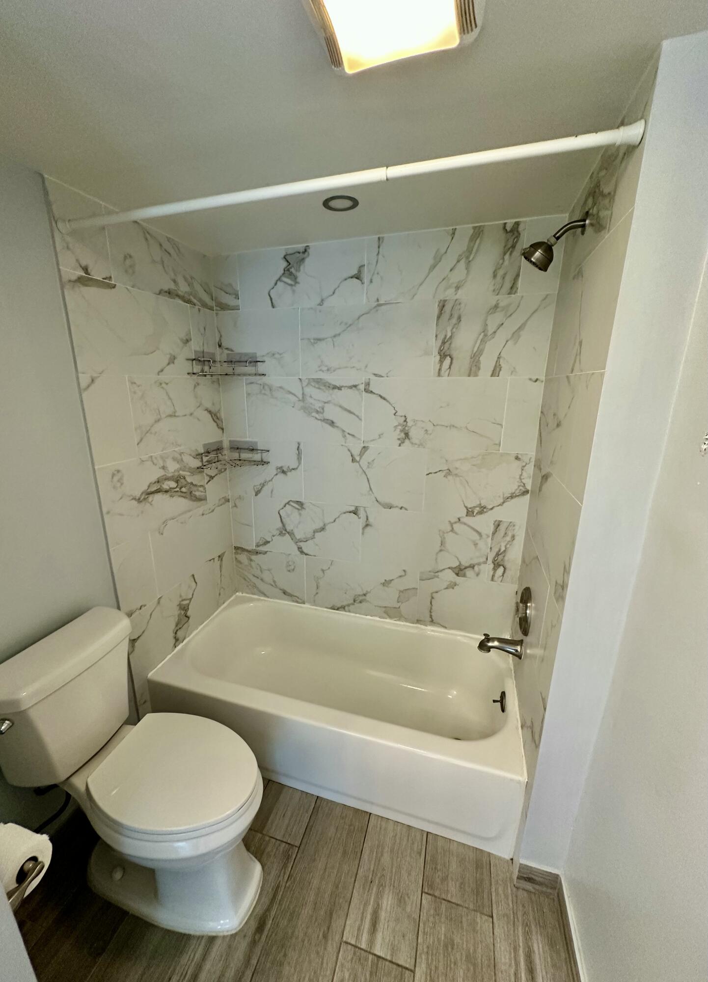 VILLAS AT MEADOW LAKES CONDO - Residential Lease