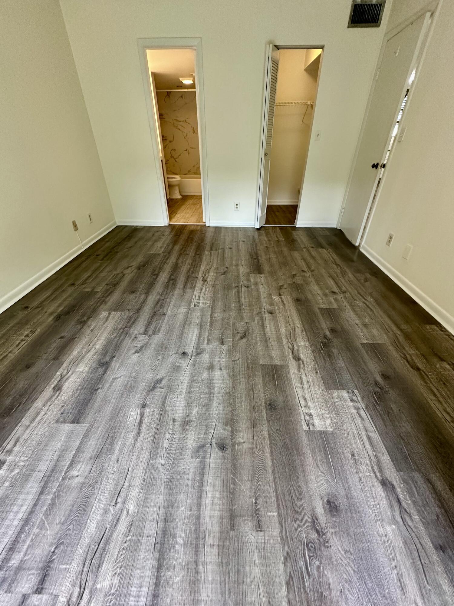 VILLAS AT MEADOW LAKES CONDO - Residential Lease