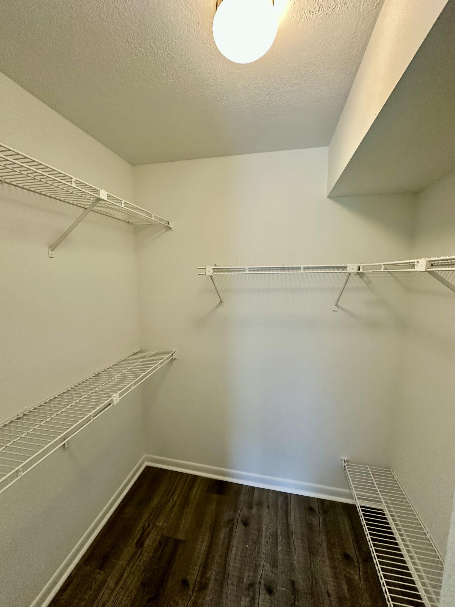 VILLAS AT MEADOW LAKES CONDO - Residential Lease