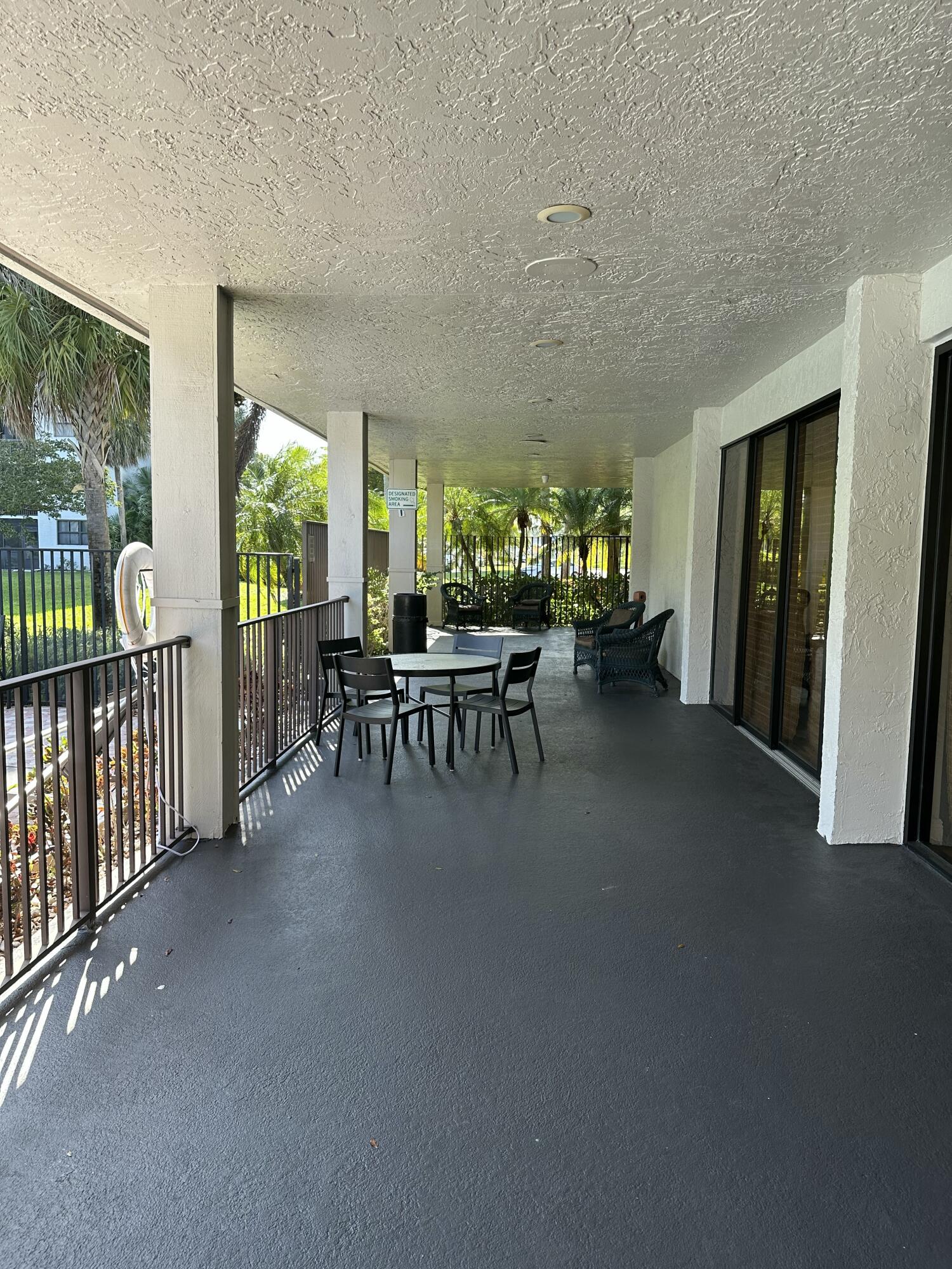VILLAS AT MEADOW LAKES CONDO - Residential Lease