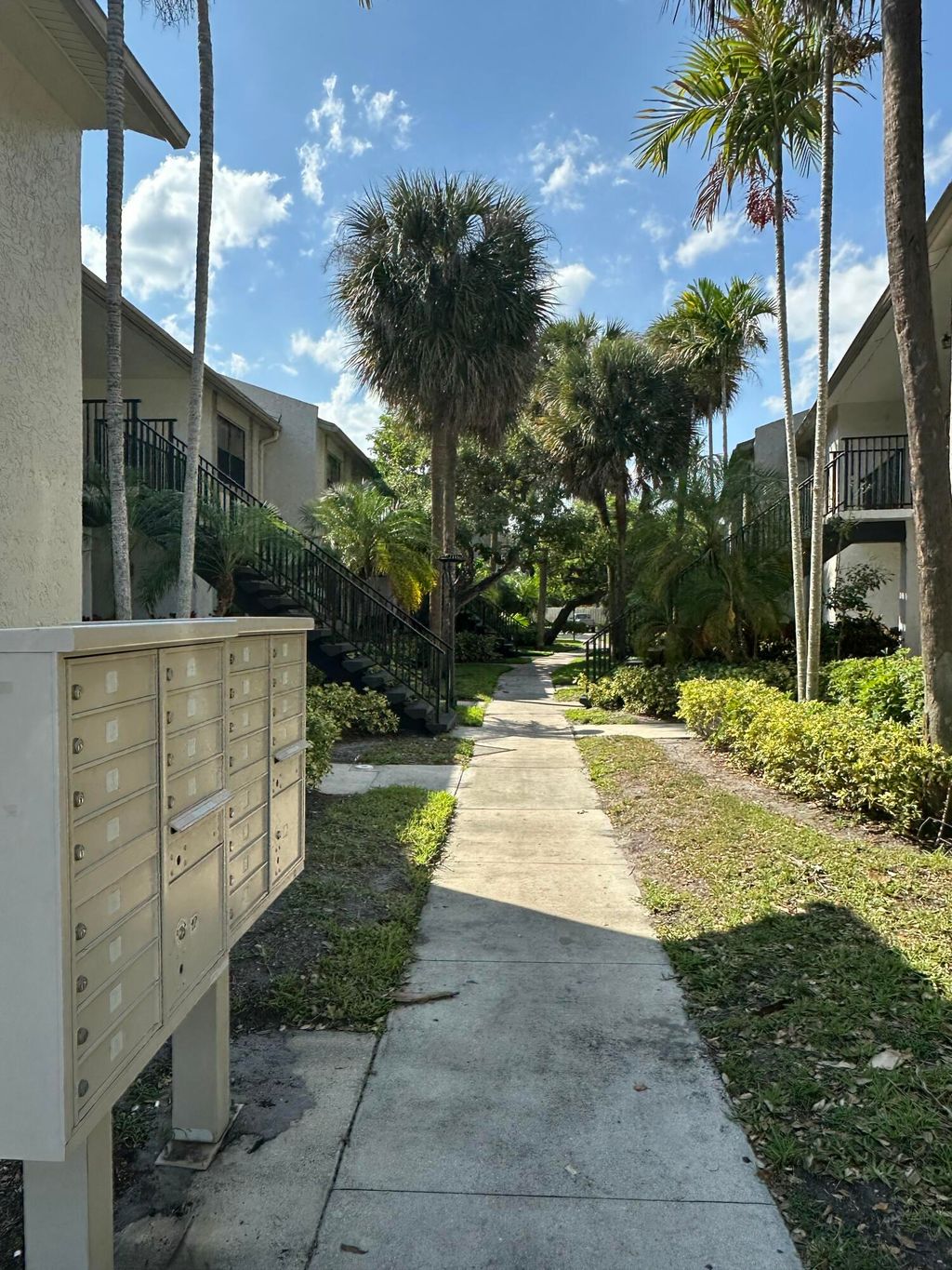 Photo of 1250 S Military Trail, Deerfield Beach, FL 33442 (MLS # B26023522)