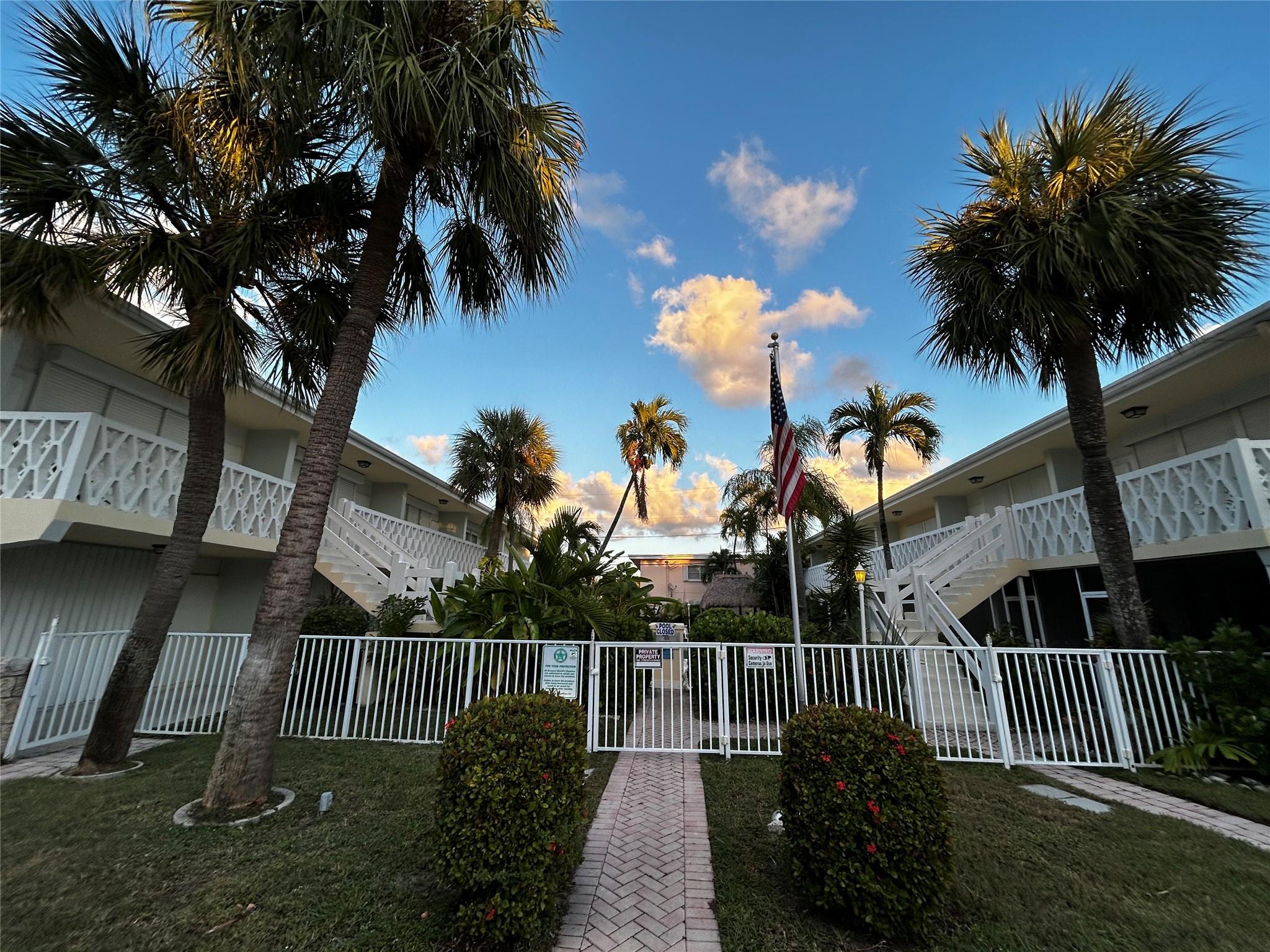 Poinciana 4630 Co-Op - Residential Lease