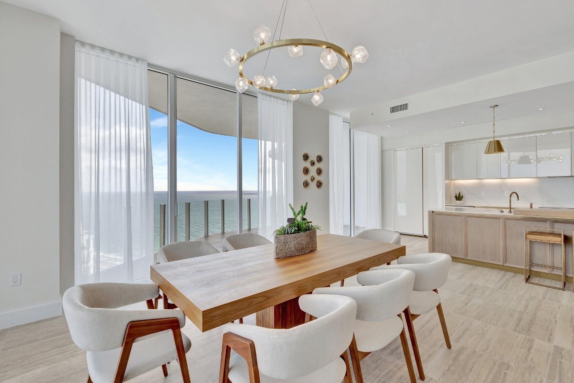 Four Seasons - Residential