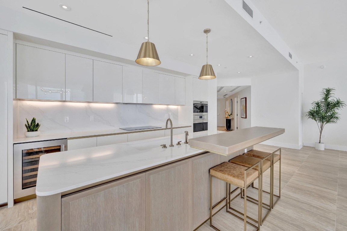 Four Seasons - Residential