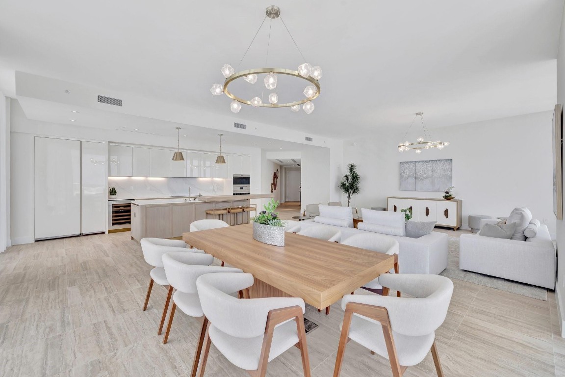 Four Seasons - Residential