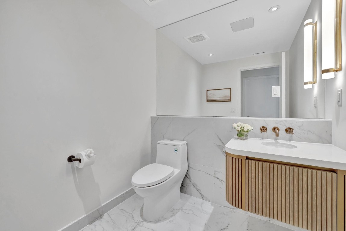 Four Seasons - Residential