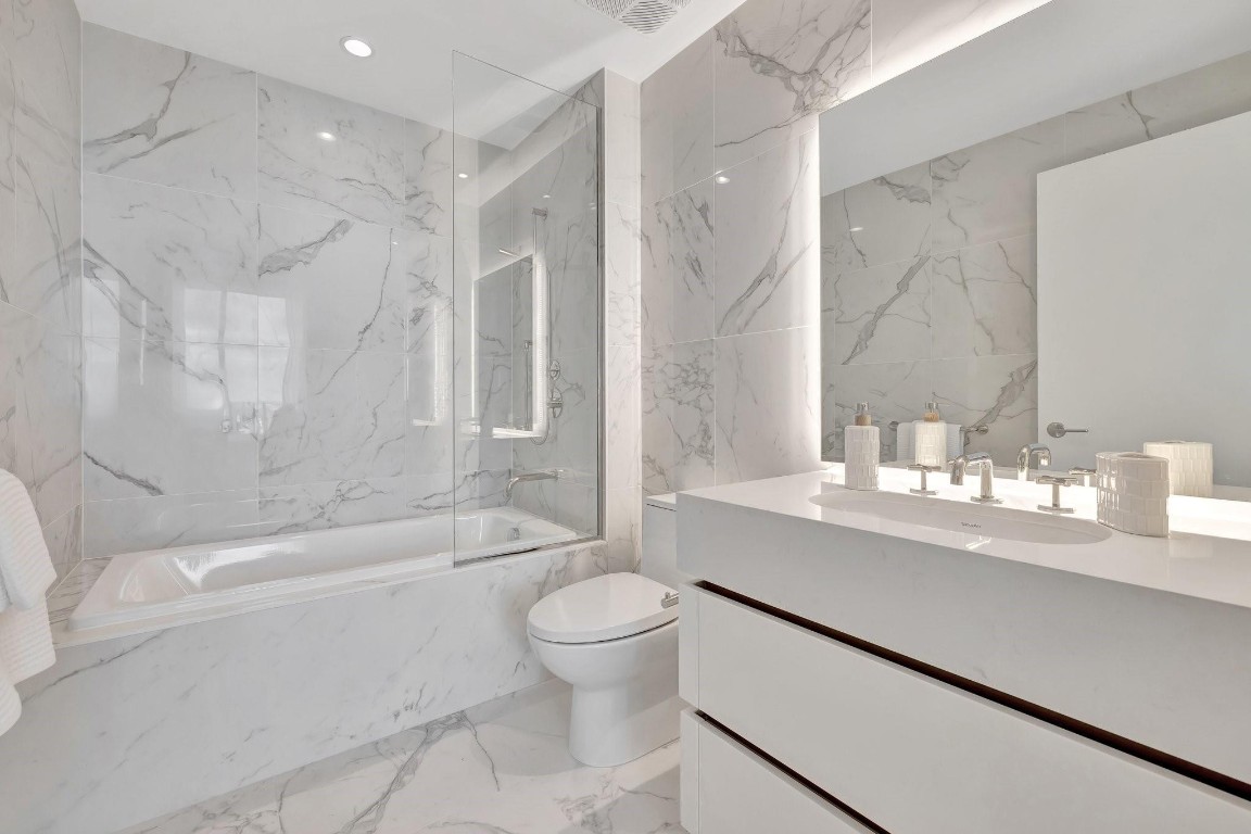 Four Seasons - Residential