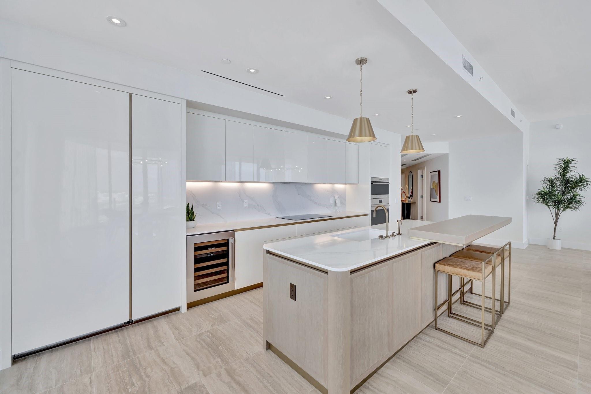 525 N Fort Lauderdale Beach Blvd 1904