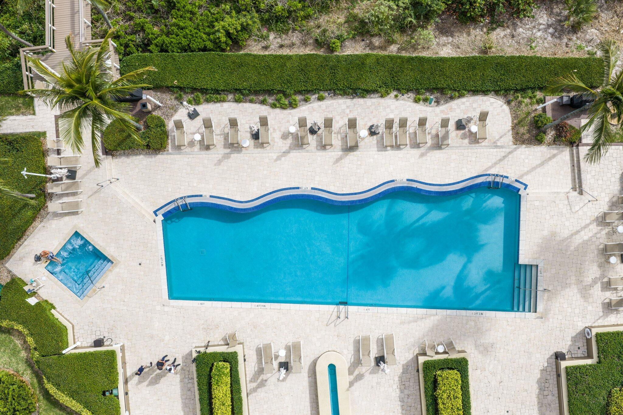 View photos, virtual tours, details... 1063 Hillsboro Mile 206