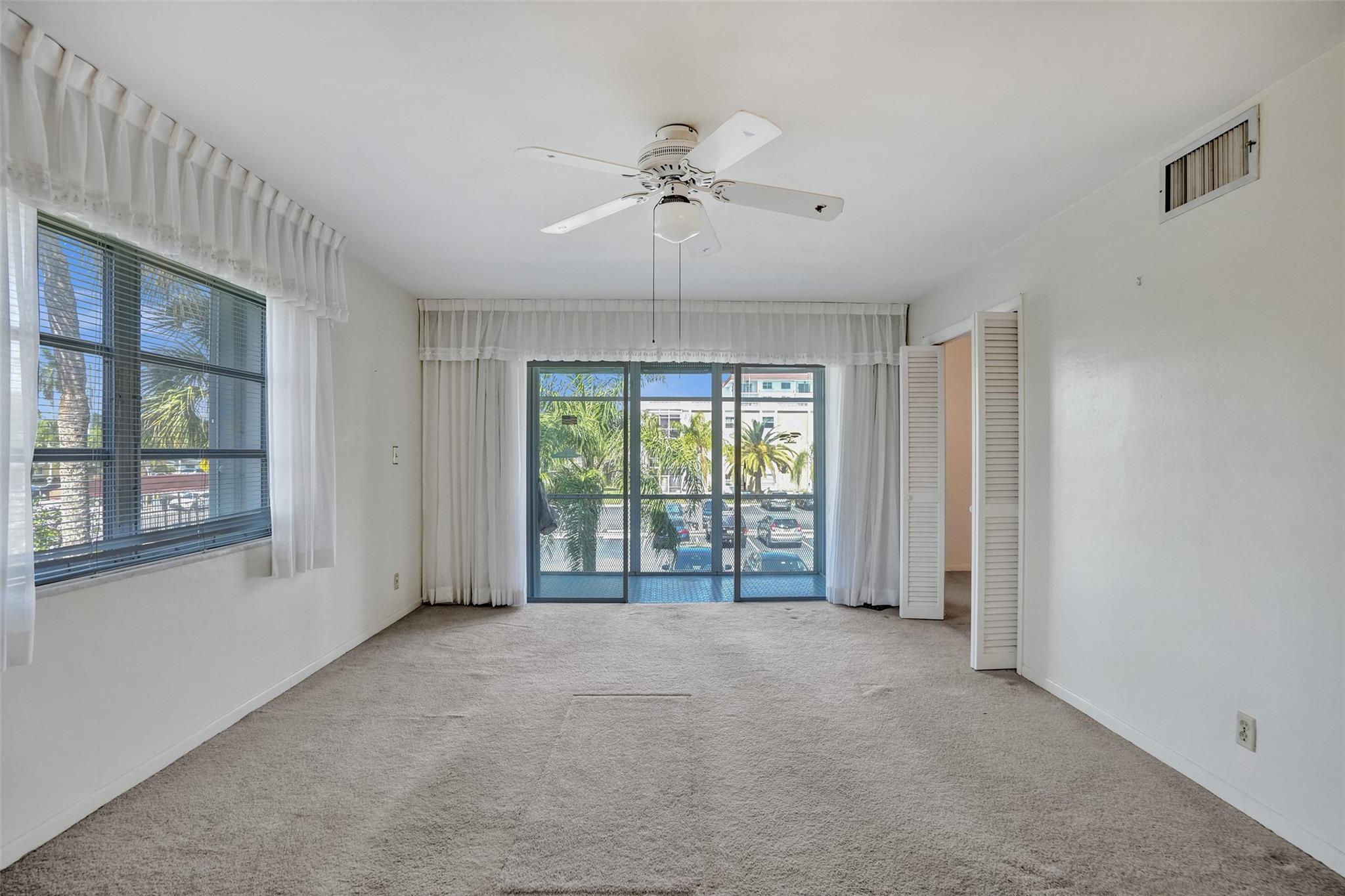 2990 NE 16th Ave 201