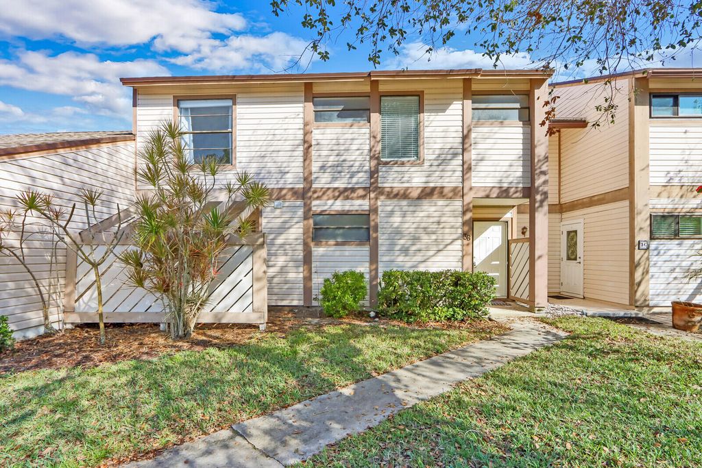 Photo of 108 Sherwood Circle #3b, Jupiter, FL 33458 (MLS # R10864921)