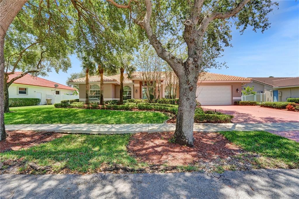 DAVIE COUNTRY ESTATES 144 - Residential