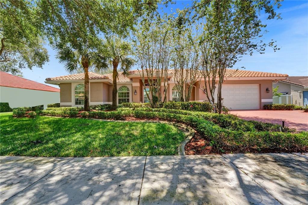 DAVIE COUNTRY ESTATES 144 - Residential