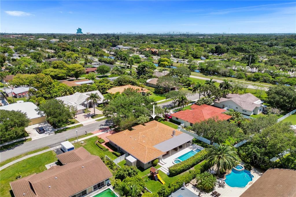 DAVIE COUNTRY ESTATES 144 - Residential