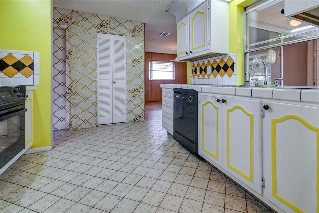 Lauderdale West 2 Sec 78- - Residential